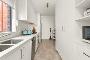 Beautifully Peaceful 2-Bed Apartment