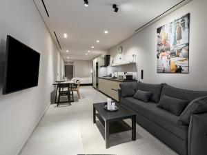Prime Location - Moid Urban Suites