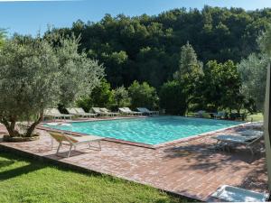 Heritage Holiday Home on Sasso Pisano with Swimming Pool