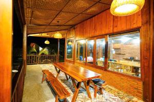 Ngọn Đèn Biển cafe & homestay