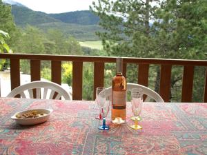 Maisons de vacances Holiday house with private swimming pool and view at the Vercors : photos des chambres