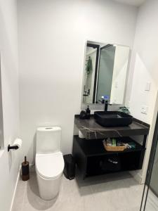 Downtown Luxe Stay - High River