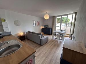 SH210-09D - Appart Studio cabine 4 couchages SAINT HILAIRE DE RIEZ