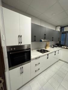 Gloria Apartment Alkhuwair