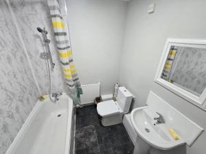 Lovely large 3 bedroom house Manchester