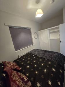 Lovely large 3 bedroom house Manchester