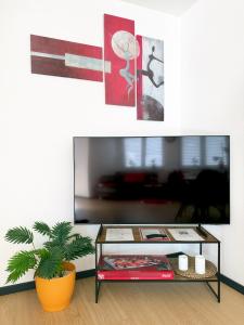 bonquartier - Design Apartment mit Balkon, Arbeitsplatz und Parkplatz