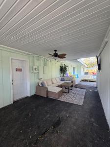 12Guests-HeatedPool-LessThan1MileFromBeach-6BR-3B-Games
