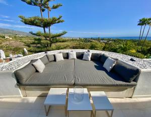 26 - Grand appartement a Marbella Golden Mile vue sur me