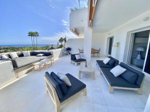 26 - Grand appartement a Marbella Golden Mile vue sur me