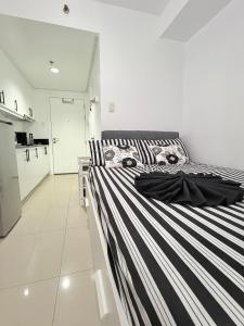 Monochrome Loft, Work, Create, Repeat! MOA walking distance!