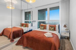 Stunning 2Bedroom Ensuite Apartment Near Excel & 02 Area
