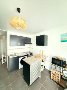 Le Petit Scarlett - Clim, Parking & Piscine