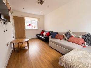 Modern 2 Bed house near Oxford City with EV Charge