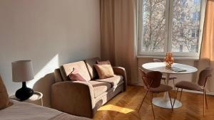 Warsaw Concierge Lizbonska