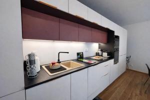 LInstant Cocoon central-parking-4prs