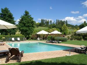 Holiday Home in Montone with Pool & Garden