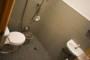 Studio Room with Private Bathroom and Kitchenette