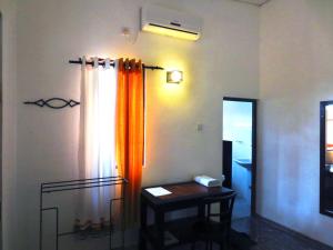 Pelican View Cottages