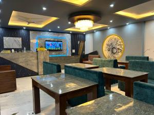 Hotel vasurai and restaurant