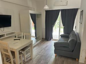 Hermoso apartamento en PB con parrilla propia y piscina