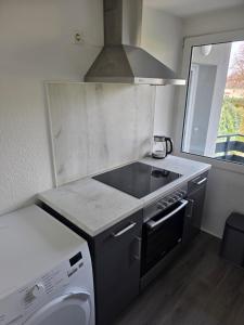 Ferienwohnung, Handwerkerwohnung, helle Wohlfühlwohnung mit Balkon