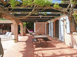 Maisons de vacances Luxurious Holiday Home in Salernes with Private Pool : photos des chambres