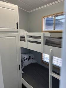 Lake Dreams Cabin