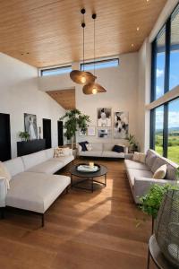 Bright & spacious family villa on the south coast
