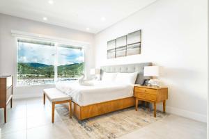 Luxury Villa Marina View 2-Bd 402