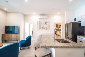 Luxury Villa Marina View 2-Bd 402