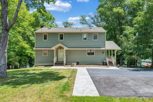 Emerald Shores - Lakefront, Private Dock & Fire Pit