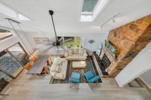 Sundance - Lakefront w Private Dock