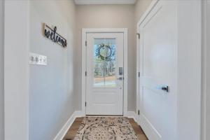 Lake Twin Cove - New!