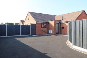 Colby House with Private Parking