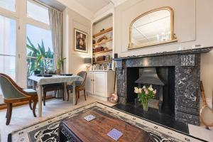 Beautiful one bedroom flat with private balcony 560sq ft