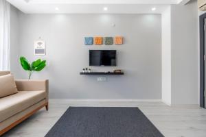 25-Hadrian Kapısı Kaleiçi 5 Dakika Rezidans