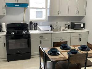 Cozy Getaway stay in Newark, New Jersey