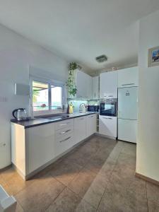 Apartment TIA, private terrace, sea view, jacuzzi