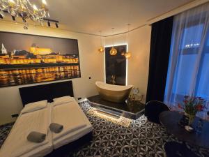 Quick Trip Apartments Toruń - Golden