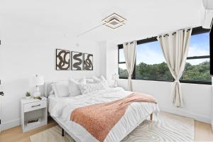 Luxury 2BR w Gym 5 min EWR Metlife NYC