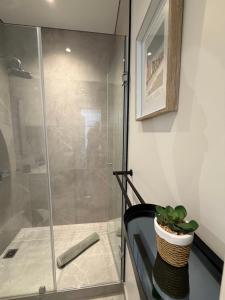 Premium Studio Apartment in Sea Point - High-end interiors & modern design