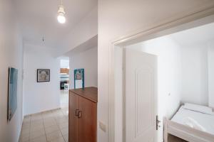 2 Bedrooms apart 30 steps from the beach