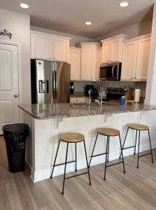 Close to beach, Pier Park, Game Room Theater Room