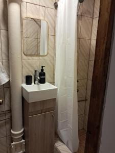 Alojamiento san Francisco de Asis -Casa equipada con estacionamiento 2 dormitorios 2 baños