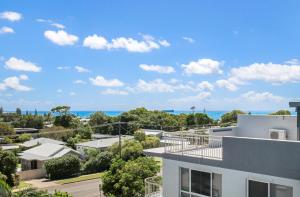 Ocean Breeze Unit 10, 42 King Street, Kings Beach