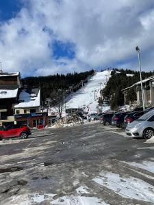 Ski-out P2000 Studio for 4 people with terrace