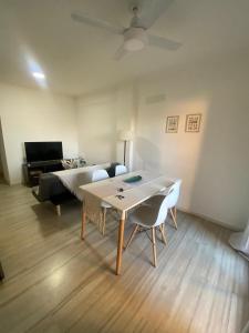 Luminoso departamento a pasos de la UNL