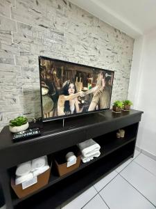 Central Stay SV Apt Walk to Historic Center