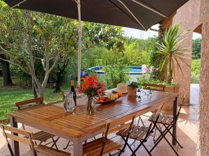 Havre de paix avec piscine au pied du Ventoux